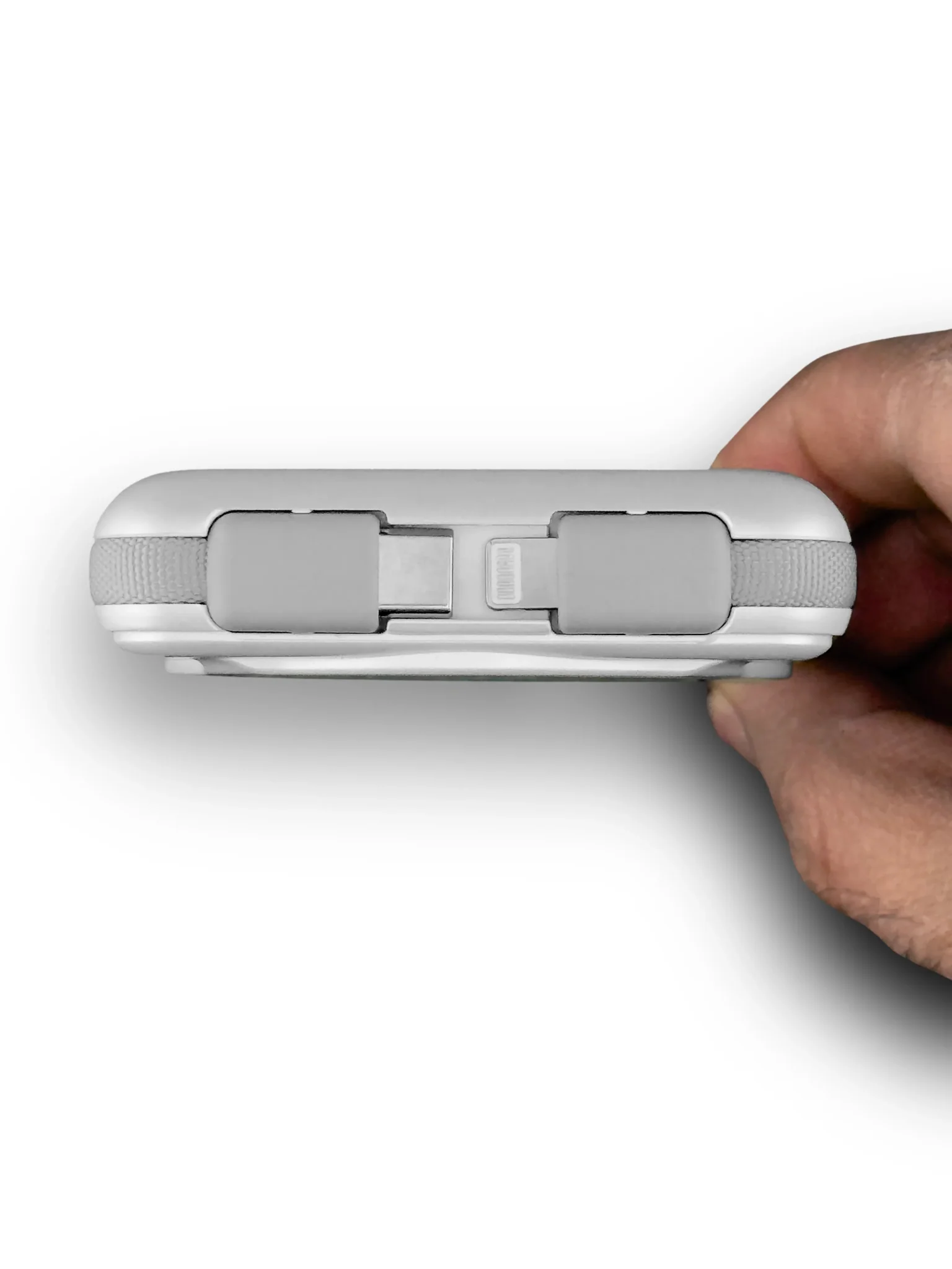 PowerGo – Magnetic Wireless 4-in-1 Power Bank (10,000 mAh) - Image 12